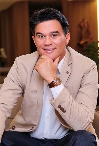 Foto do Dr. Davi Pontes